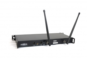 RFIntell QL7R/T1-B 720,500-754,000 МГц 2-канальная радиосистема с 2-мя ручными микрофонами в Шлиссельбурге